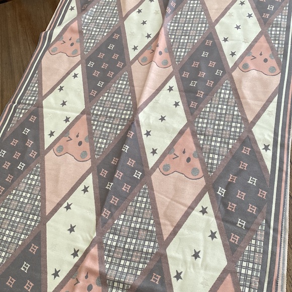 Scarf - Picture 3 of 4